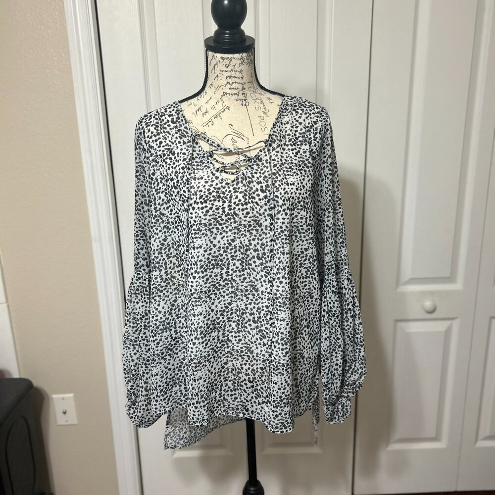 Womens Large Black White Animal Print Lace Up Neck High Low Tunic Top